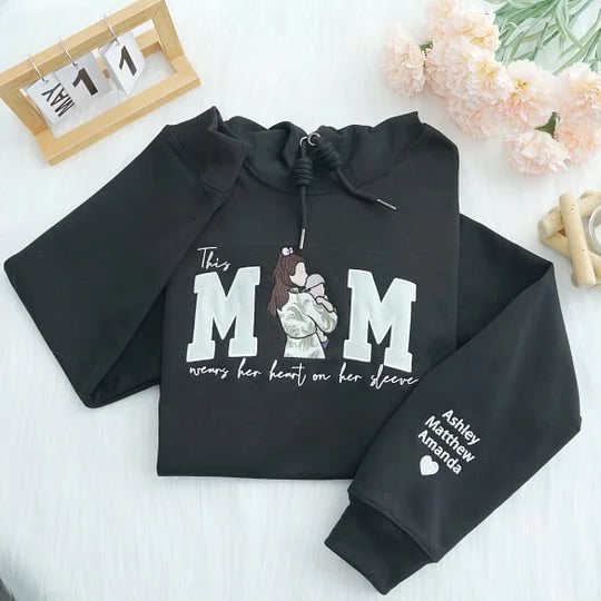 customize-moms-glitter-sweatshirt-with-photo-to-show-her-love
