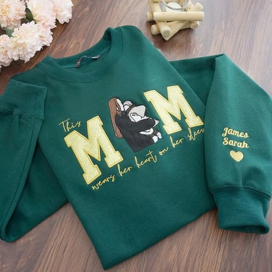 customize-moms-glitter-sweatshirt-with-photo-to-show-her-love