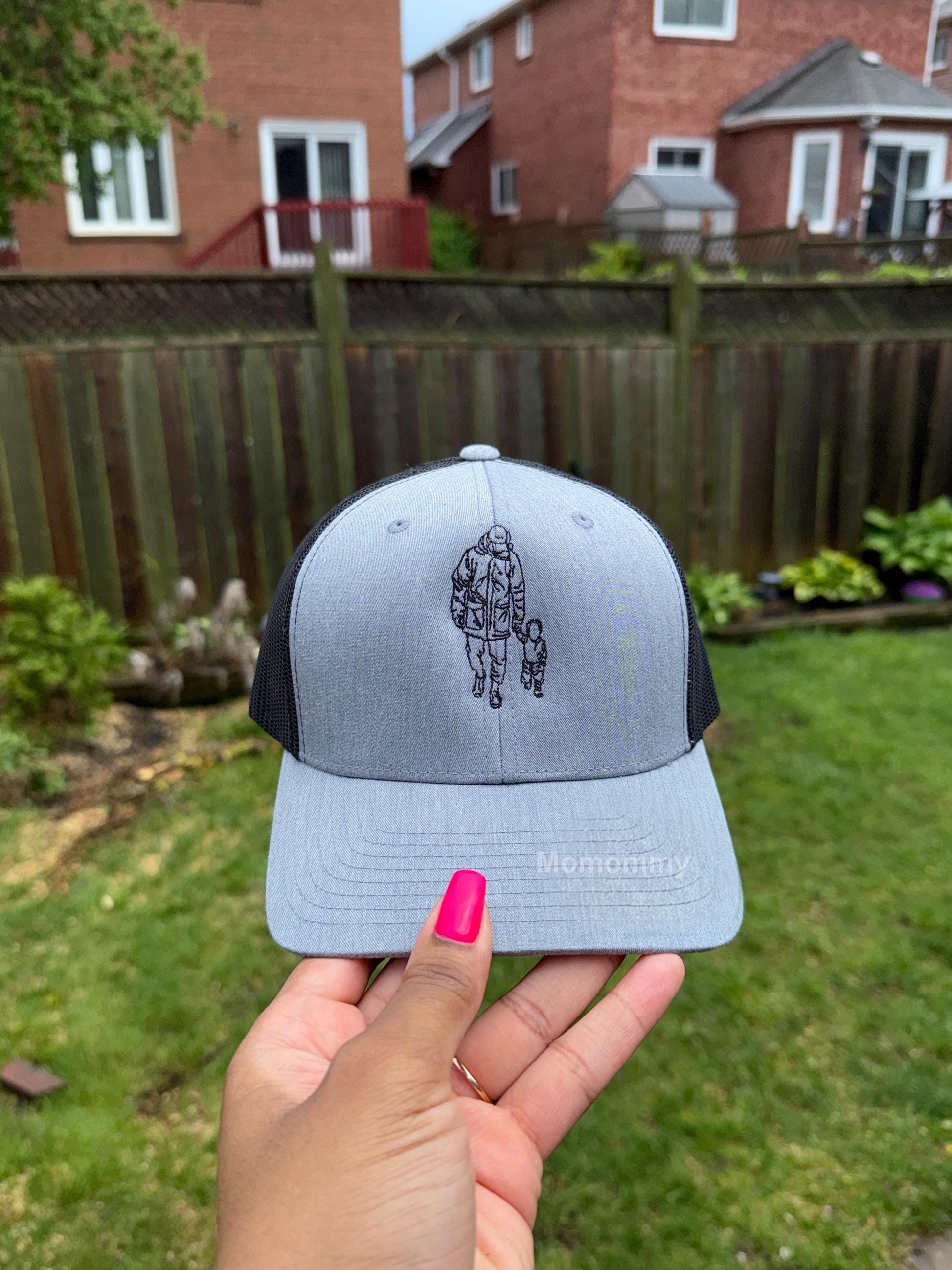 custom-photo-embroidered-dad-trucker-hat-gifts-for-dad