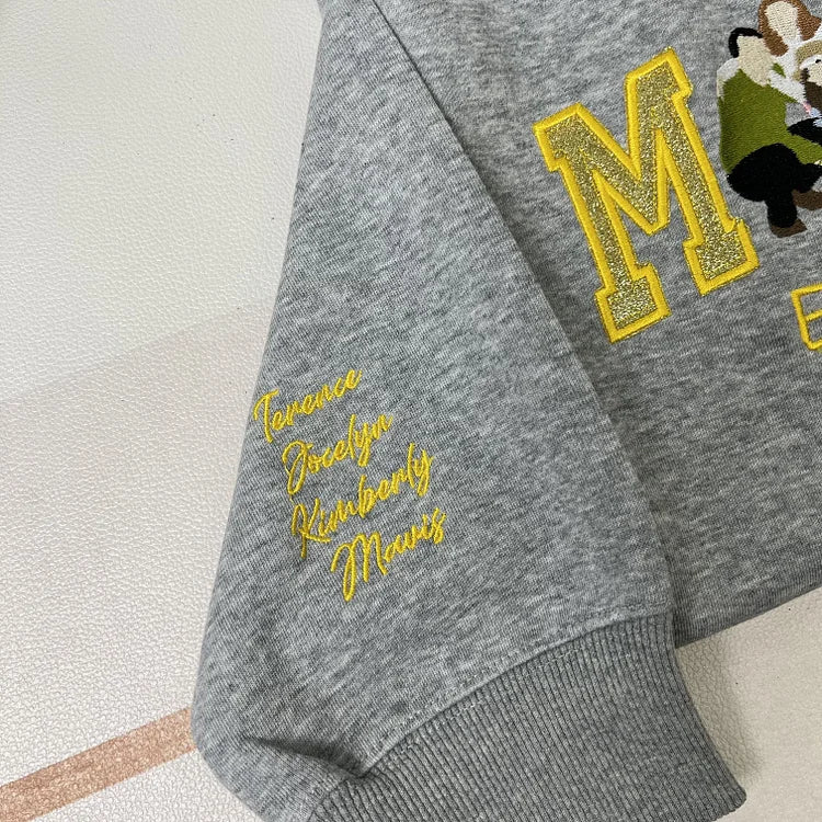 customize-moms-glitter-sweatshirt-with-photo-to-show-her-love