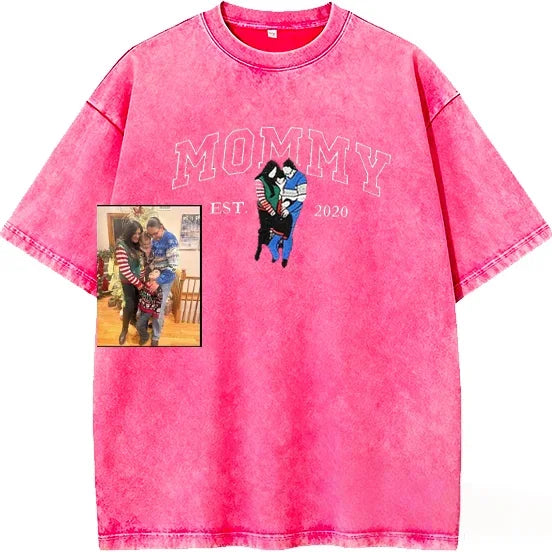 personalized-vintage-washed-mama-kids-portrait-mothers-day-gift-soft-fit-memory-shirt-family-keepsake-tee