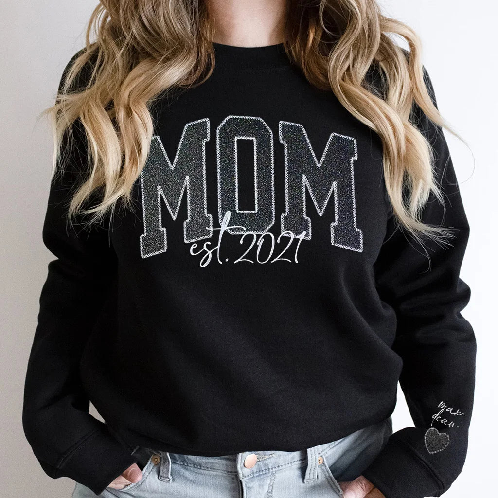 custom-black-glitter-mom-embroidered-sweatshirt-mothers-day-gift