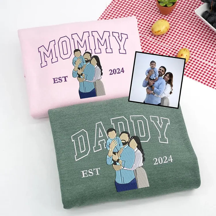 custom-embroidered-sweatshirt-with-mama-and-kids-portrait-mothers-day-gift