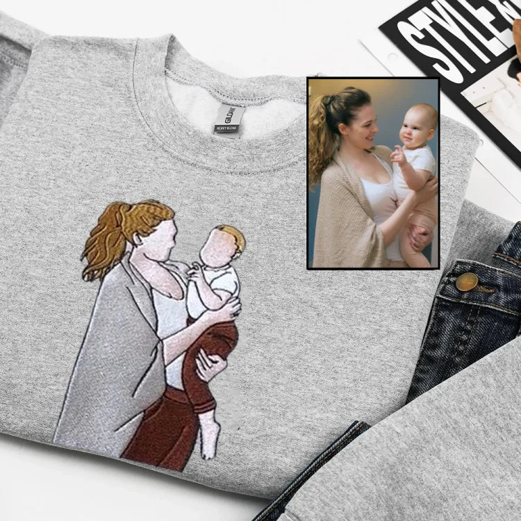 custom-mama-mom-portrait-embroidered-t-shirt-sweatshirt-gifts-for-mom