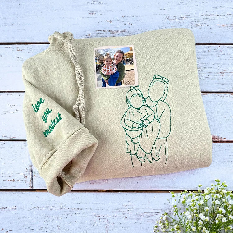 custom-mama-mom-portrait-embroidered-t-shirt-sweatshirt-gifts-for-mom