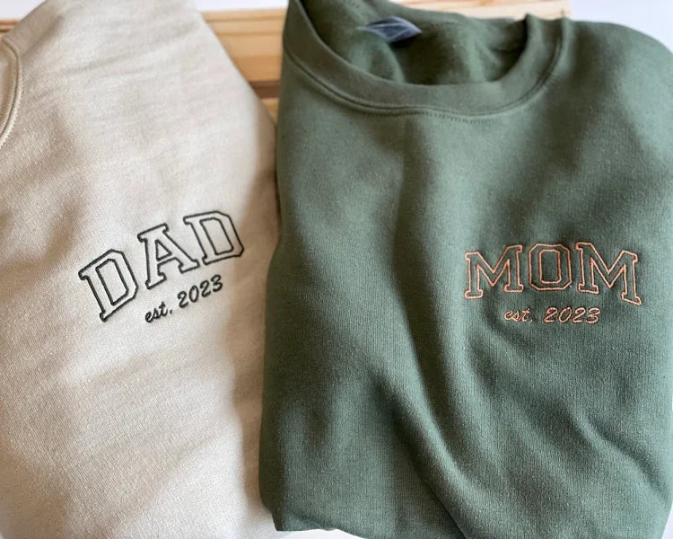 custom-embroidered-mom-dad-sweatshirt-gift-for-mom-dad