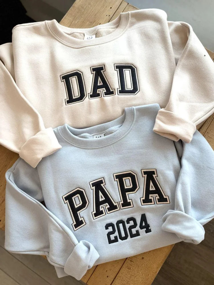 custom-mom-dad-embroidered-sweatshirt-with-year-gift-for-parents
