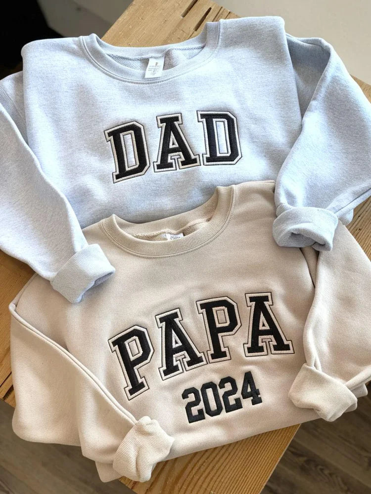 custom-mom-dad-embroidered-sweatshirt-with-year-gift-for-parents