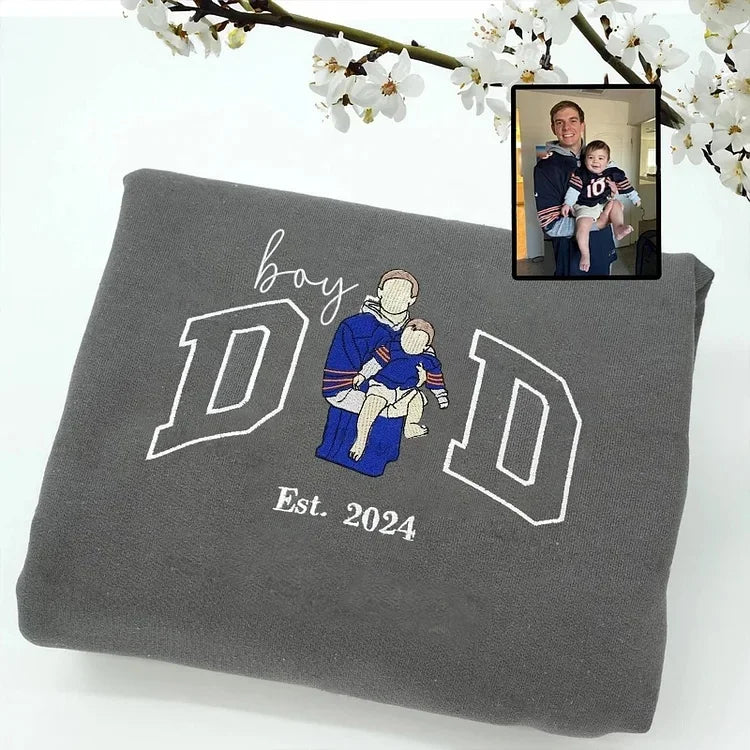 custom-embroidered-boy-dad-portrait-sweatshirt-with-baby-photo-fathers-day-gift