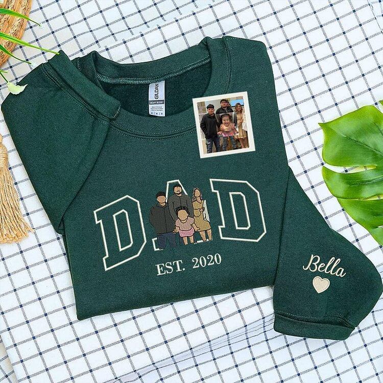custom-embroidered-dad-sweatshirt-with-family-portrait-fathers-day-gift
