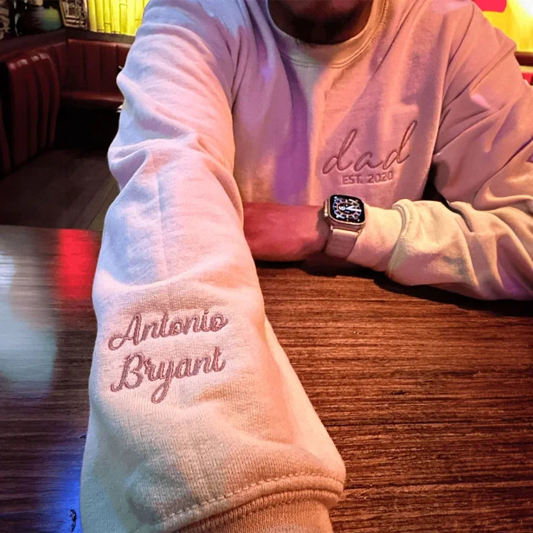 custom-embroidered-dad-sweatshirt-with-kids-name-on-sleeve-fathers-day-gift