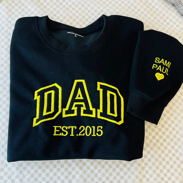 custom-embroidered-dad-papa-hoodie-personalized-name-establish-date-fathers-day-gift