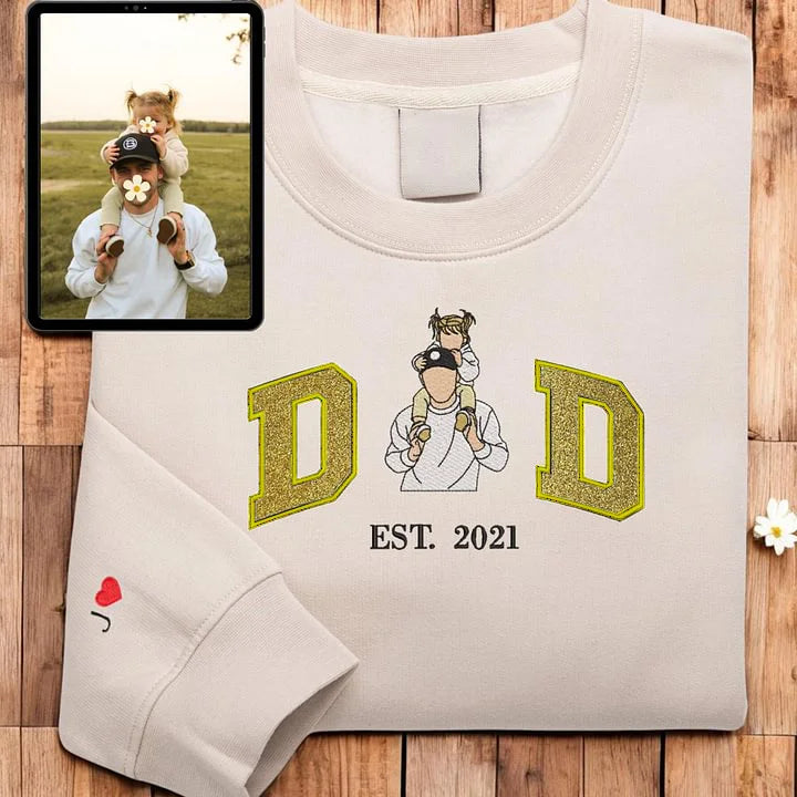custom-embroidered-glitter-dad-family-photo-sweatshirt-fathers-day-gift