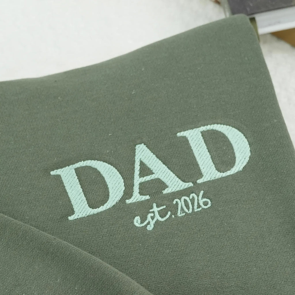 custom-dad-est-2026-embroidered-sweatshirt-with-kids-names-fathers-day-gift