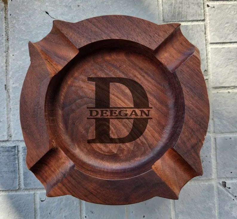 personalized-name-walnut-cigar-ash-tray