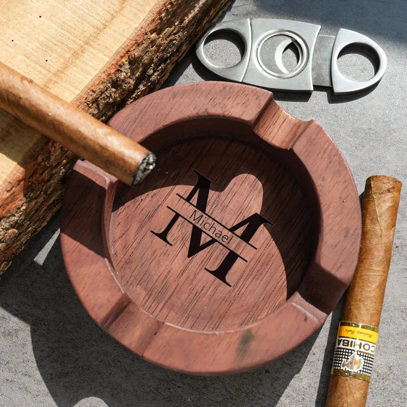 personalized-name-walnut-cigar-ash-tray