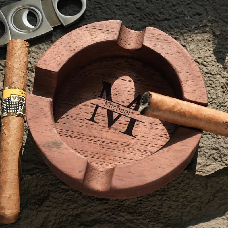 personalized-name-walnut-cigar-ash-tray