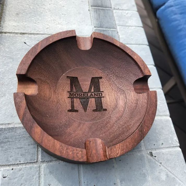personalized-name-walnut-cigar-ash-tray