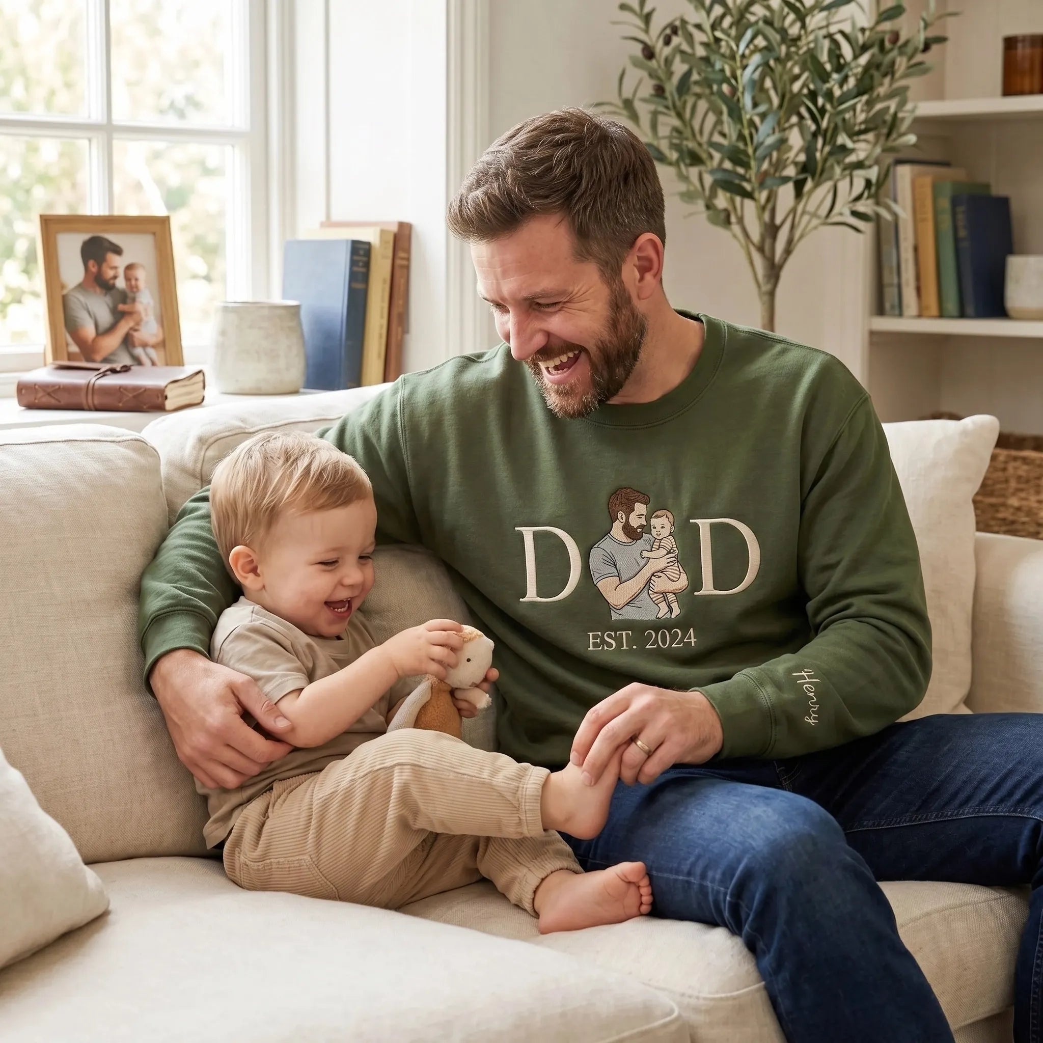 custom-dad-portrait-embroidered-sweatshirt-personalized-fathers-day-gift-with-est-year-sleeve-name