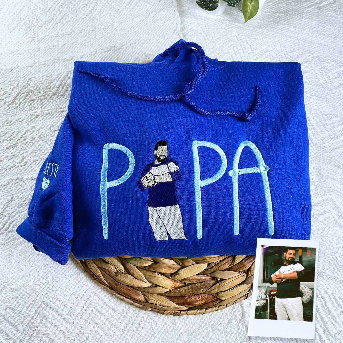 custom-embroidered-fathers-day-gift-with-photo-portrait-kids-names-on-sleeve