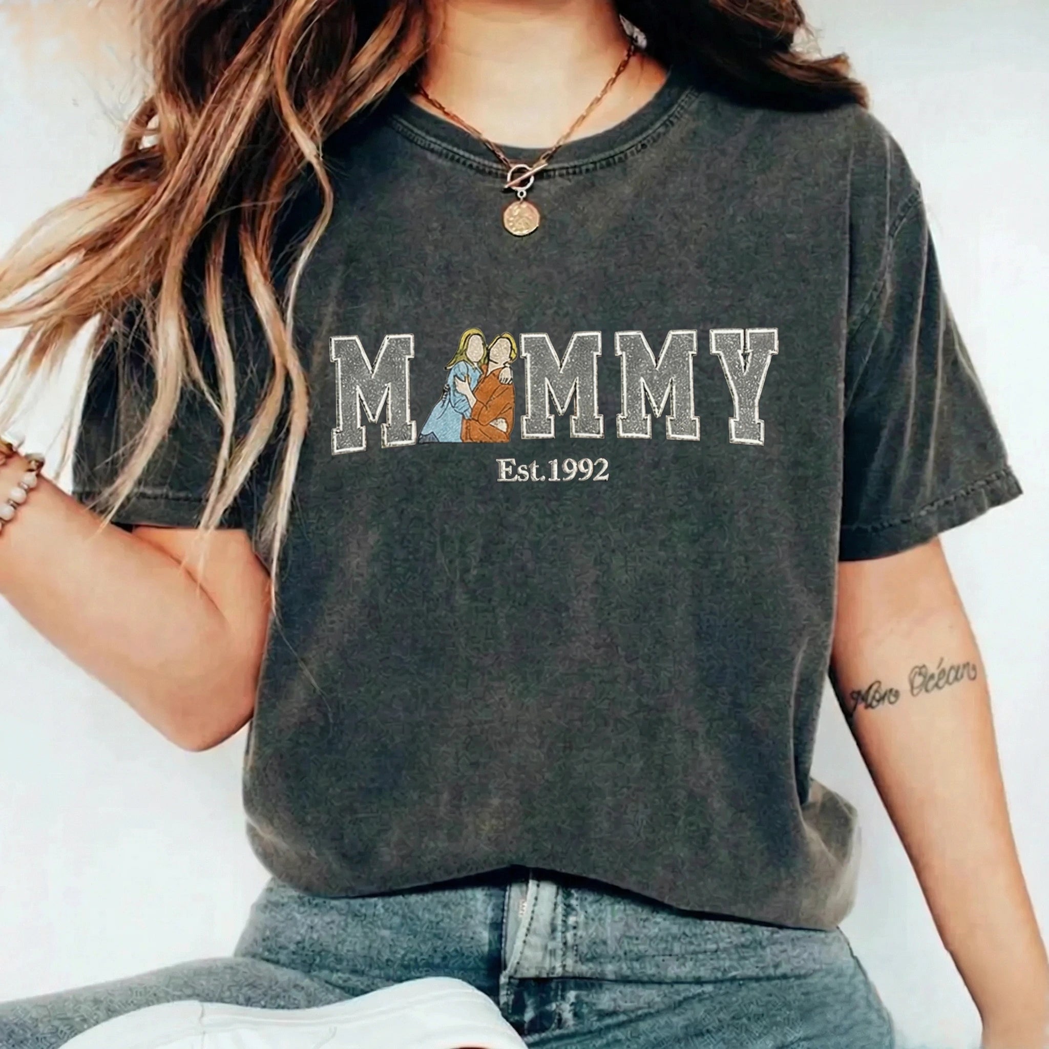 customize-mom-s-glitter-washed-sweatshirt-with-photo-vintage-wash-clothes-personalized-mother-s-day-gift