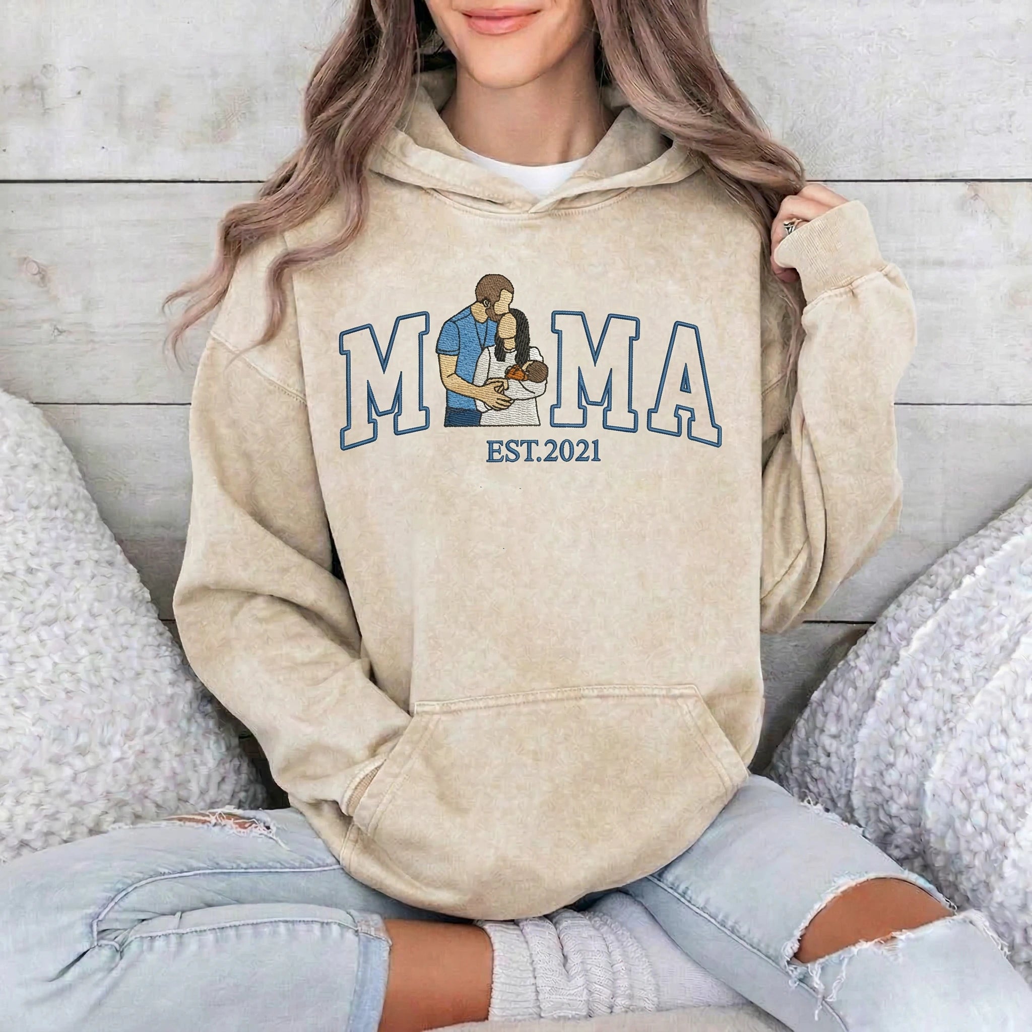 vintage-washed-custom-embroidered-mum-kids-portrait-sweatshirt-mothers-day-gift