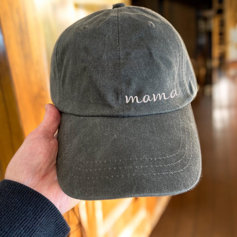 custom-embroidered-mama-baseball-cap-hat