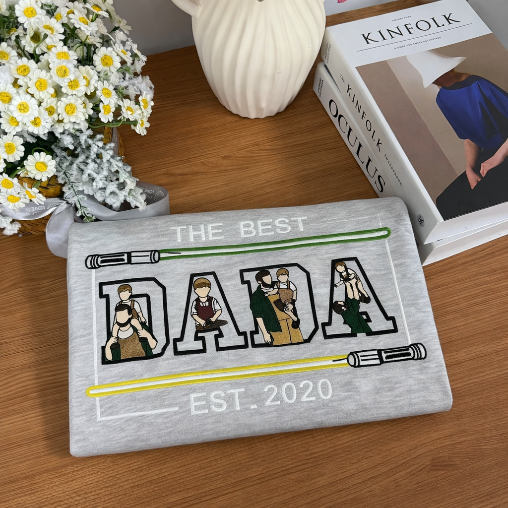 custom-the-best-dad-est-2026-family-photo-embroidered-sweatshirt-star-wars-lightsaber-fathers-day-gift
