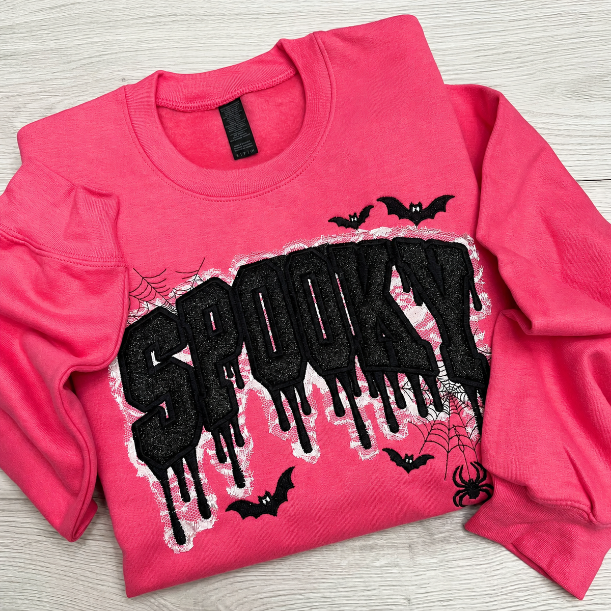 custom-glitter-spooky-mama-drip-lace-embroidery-sweatshirt-halloween-mom-pullover