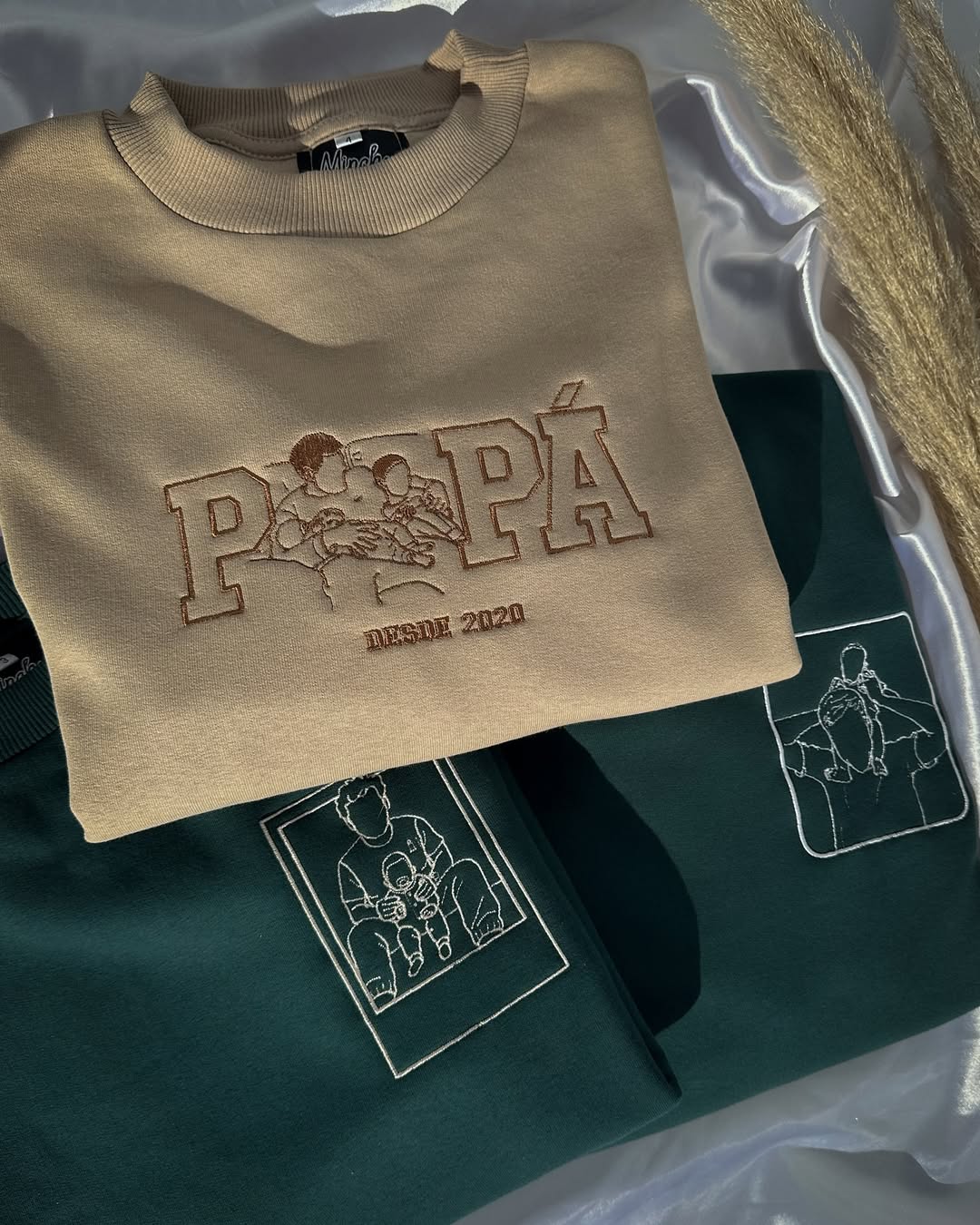 custom-papa-papi-portrait-sweatshirt-personalised-embroidered-gift-from-photo