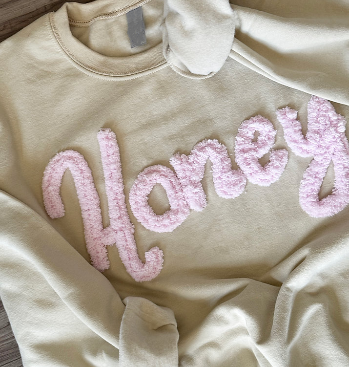 custom-gigi-honey-name-chenille-yarn-embroidered-sweatshirt