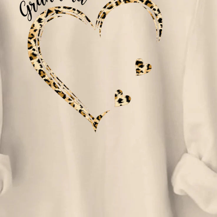 custom-mama-grandma-heart-sweatshirt-with-kidnames-mothers-day-gift