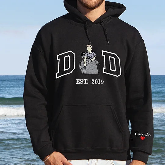 a-papa-t-shirt-with-a-photo-and-a-sweatshirt-separately-embroidered-with-the-portraits-of-the-father-and-the-child