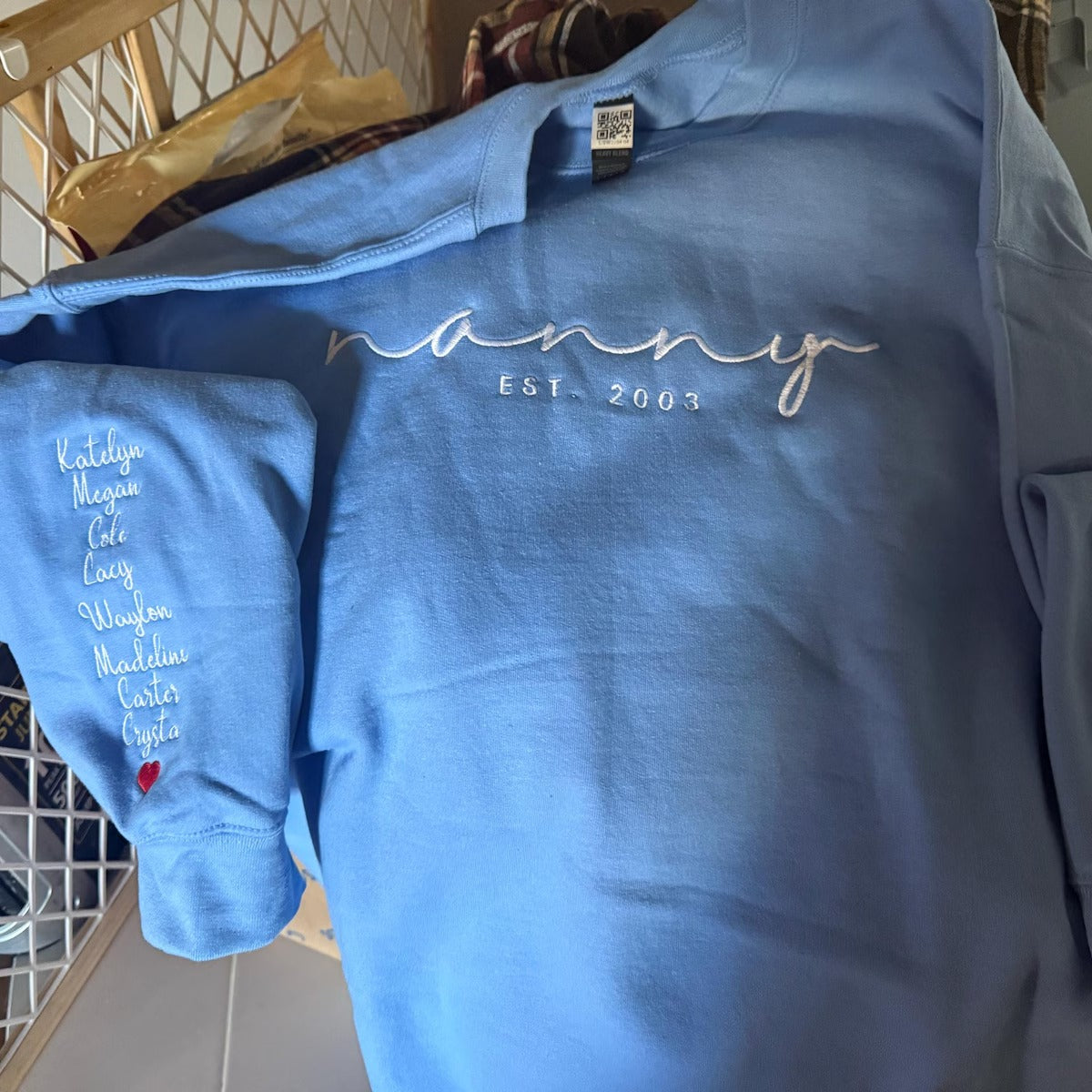 custom-embroidered-mama-est-year-sweatshirt-name-on-sleeve-with-heart-grandma-shirt-with-date-gift-for-new-mom-mothers-day-gift