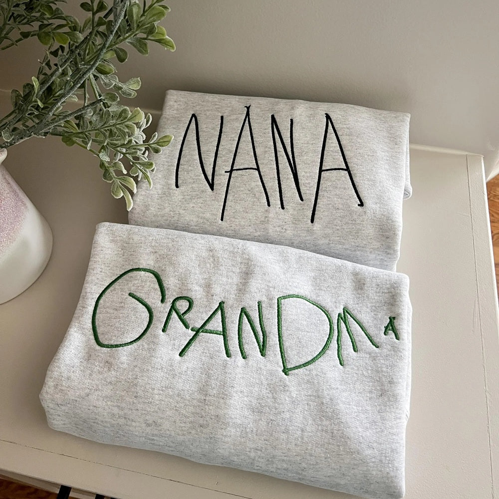 custom-handwritten-message-embroidered-sweatshirt-personalized-gifts-for-mama-mom-nana-mimi-grandma