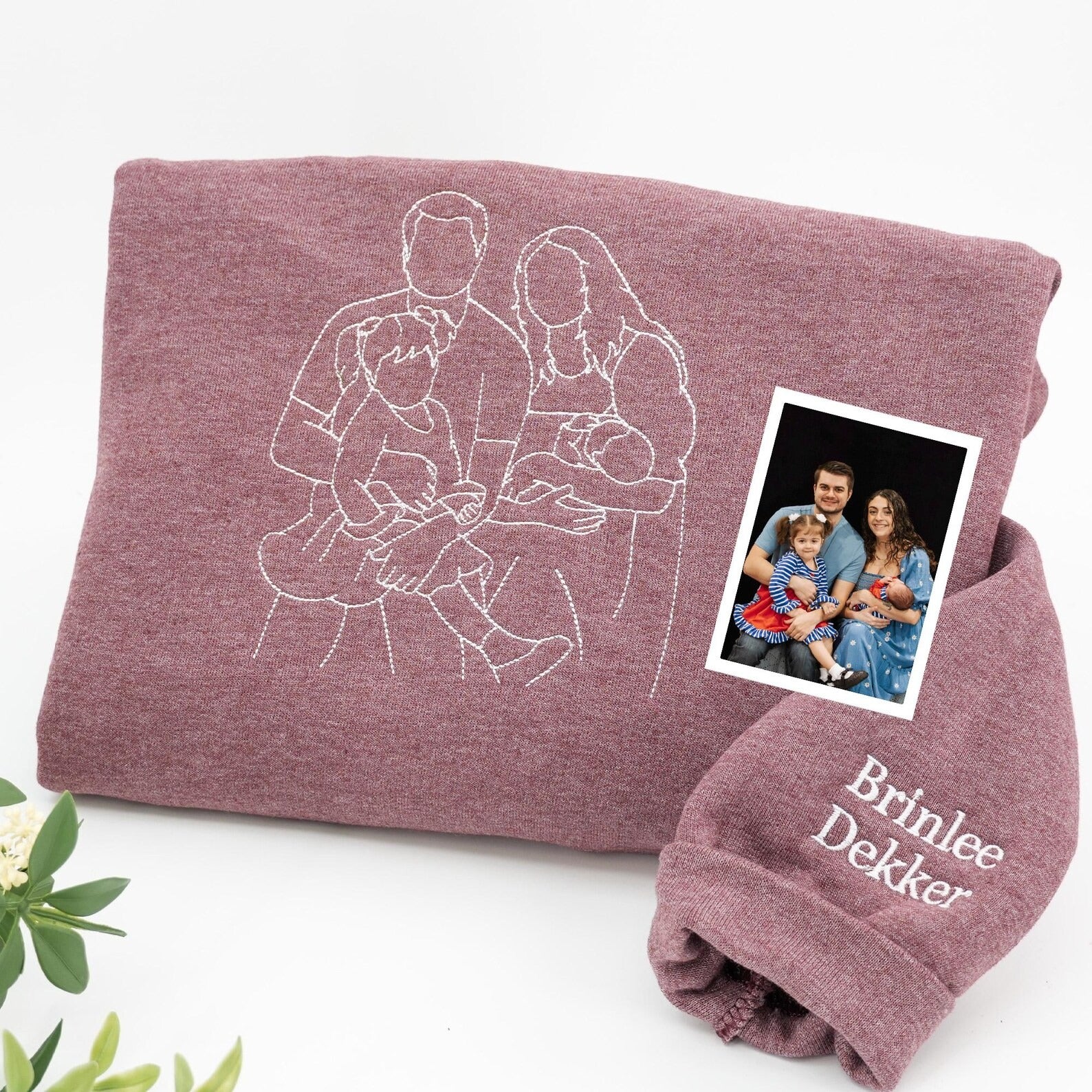custom-parent-child-photo-outline-embroidered-sweatshirt-surprise-mothers-day-gift