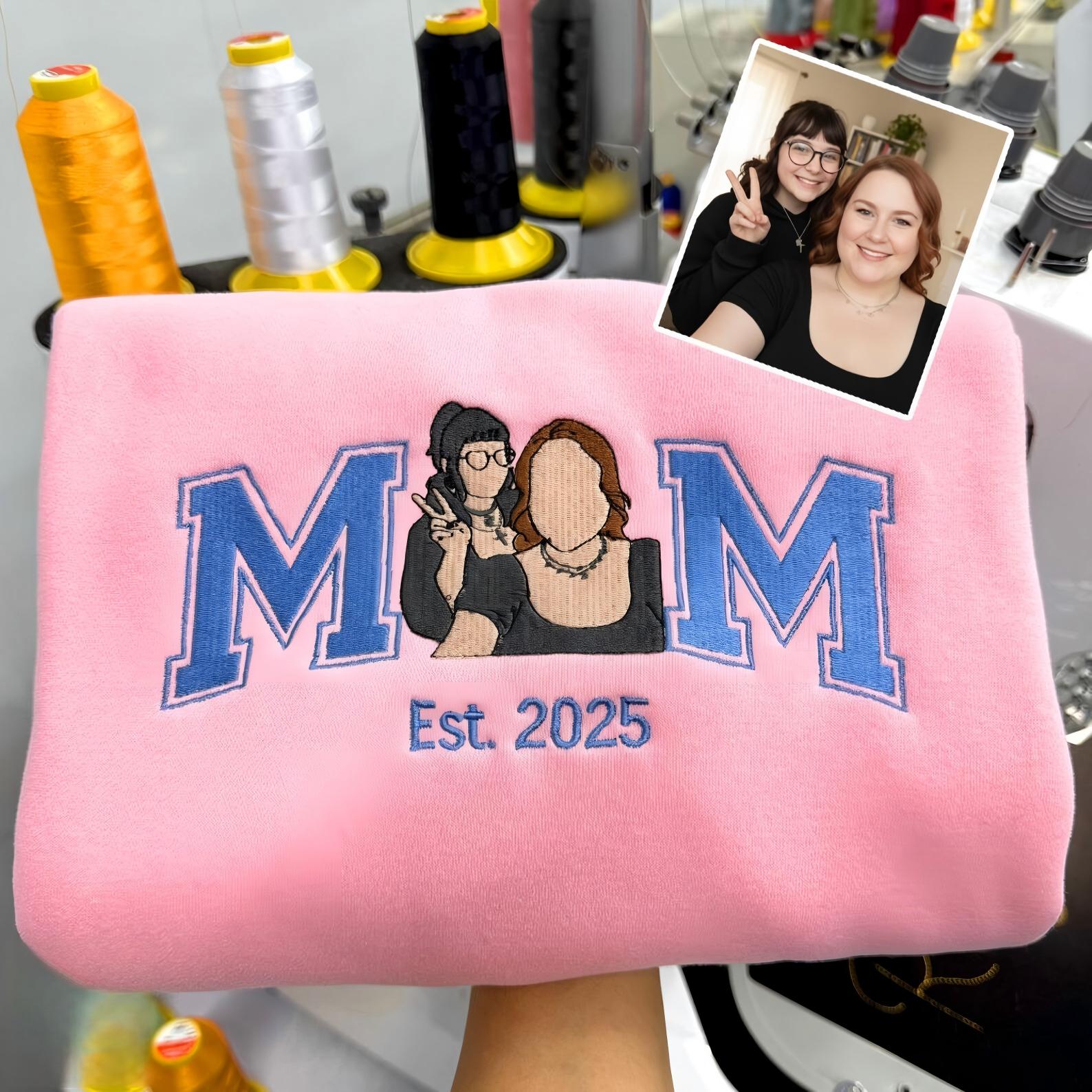 custom-embroidered-mama-portrait-sweatshirt-with-kid-name-on-sleeve-mothers-day-gifts