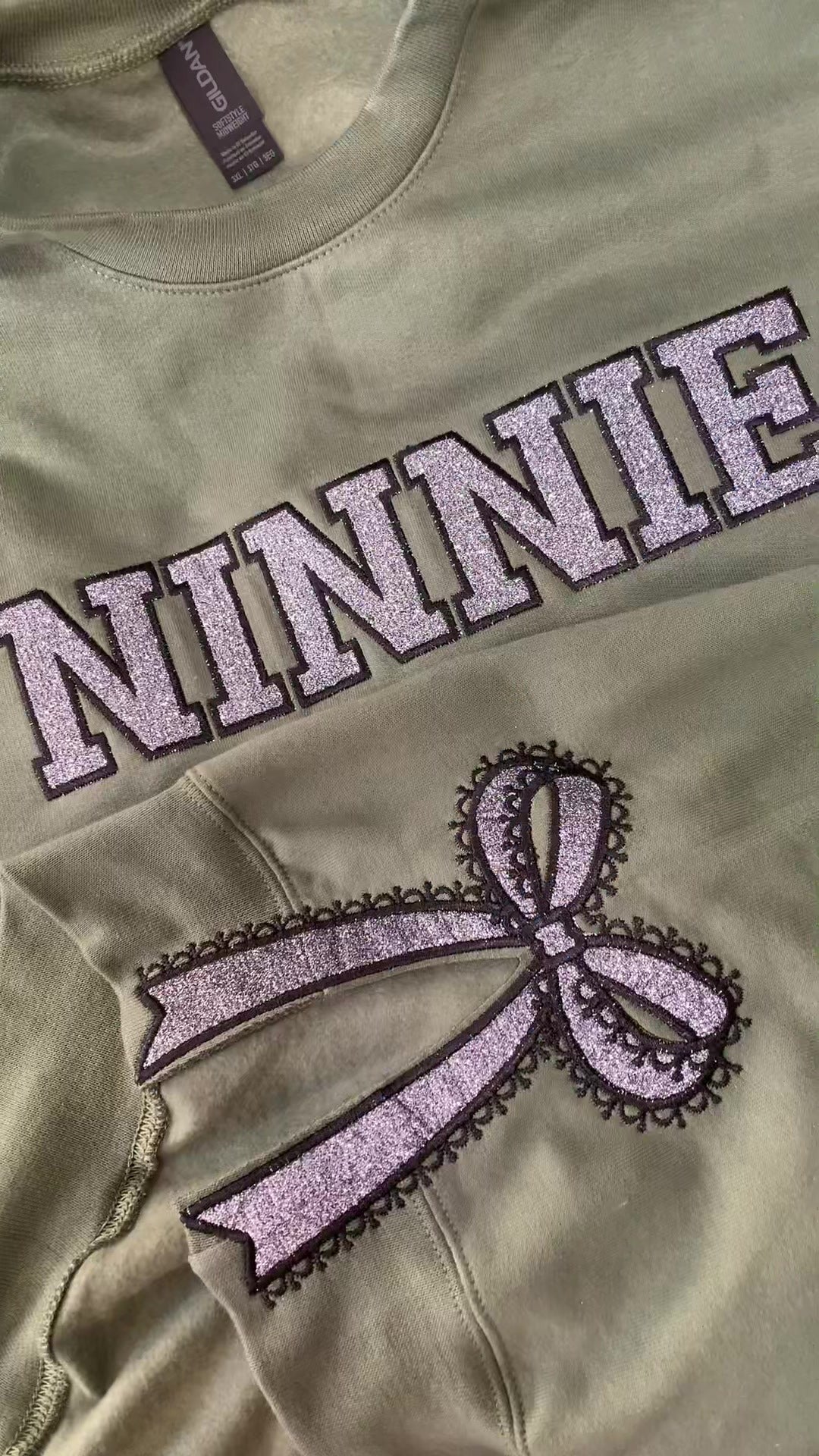 custom-glitter-embroidered-lace-side-bow-mama-sweatshirt-mothers-day-gifts