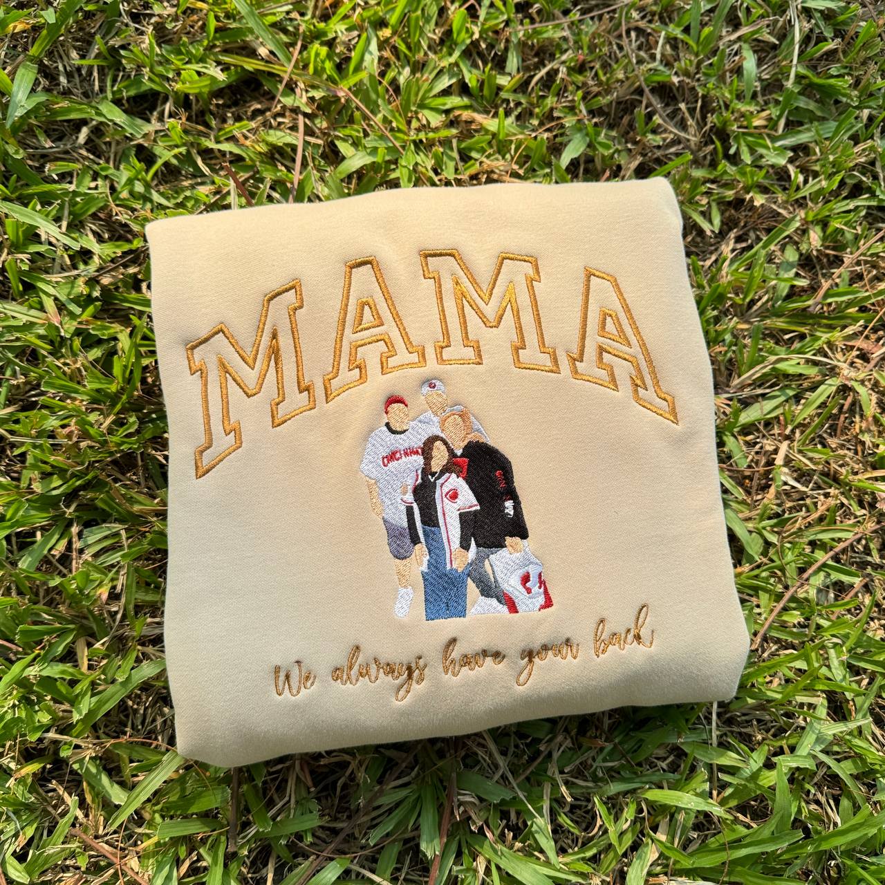 mothers-day-personalized-we-always-have-your-back-embroidered-family-photo-hoodie-sweatshirt-t-shirt-gift-for-mom